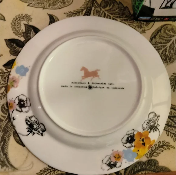 4 Retired Anthropologie Carousel Horse Plates - Picture 6 of 9